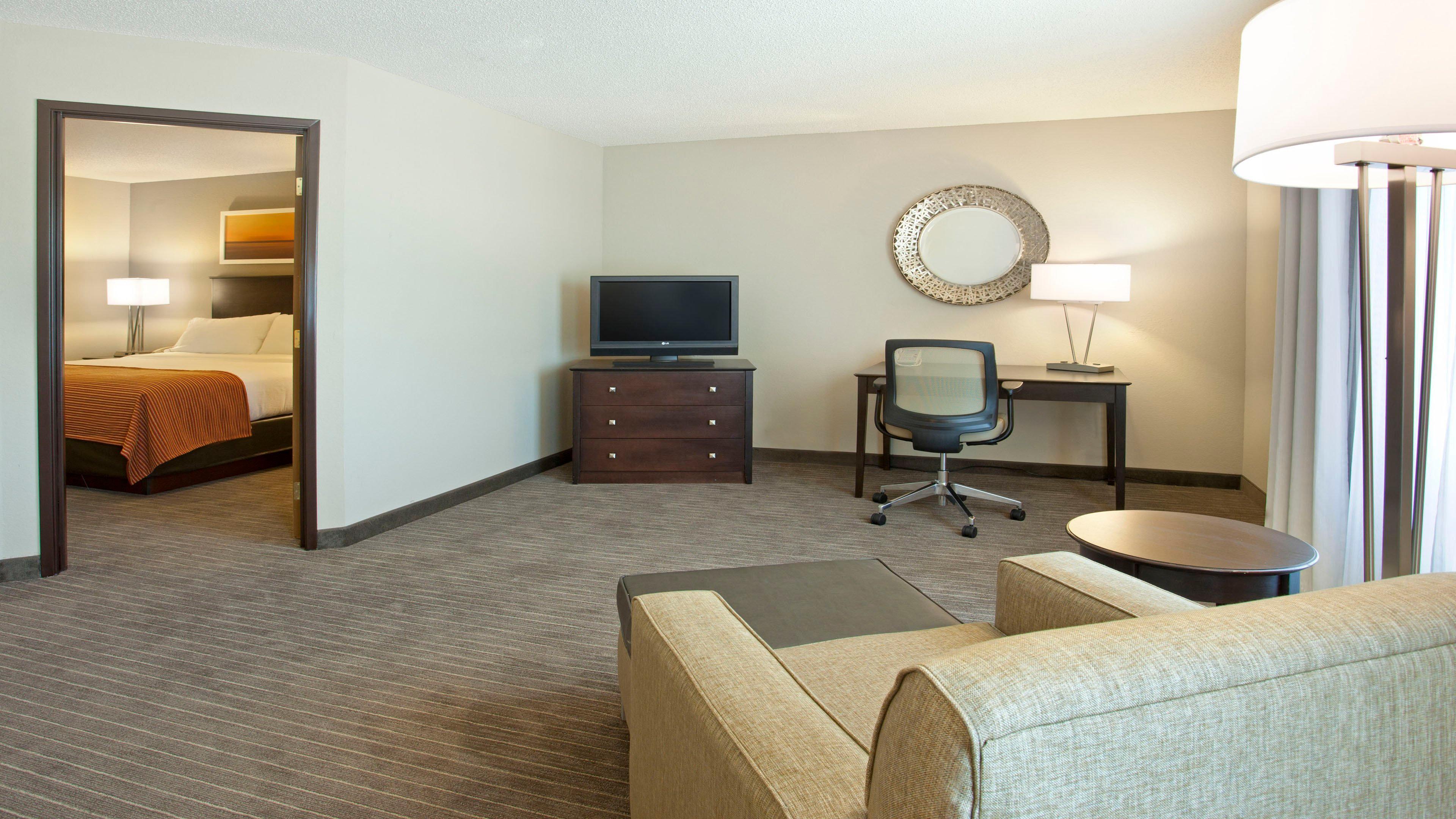 Holiday Inn Express Hotel & Suites Minneapolis - Minnetonka, An Ihg Hotel Bagian luar foto